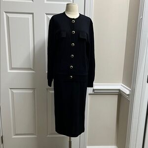 Liz Claiborne Black jacket Skirt Set Gold buttons size 12 wool #3176 sweater